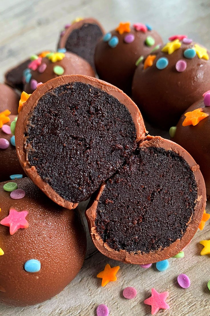 Chocolate Fudge Cake Balls