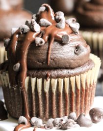 Healthy Gluten-Free Chocolate Cupcakes