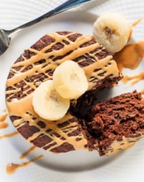 Healthy Single-Serving Chocolate Peanut Butter Banana Microwave Cake