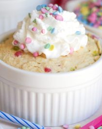 Healthy Single-Serving Funfetti Microwave Cake